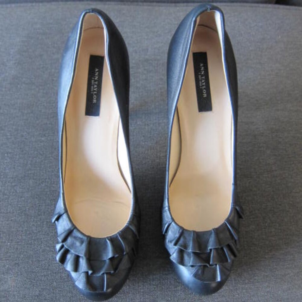 Ann Taylor 4 1/2 inch Leather Heels